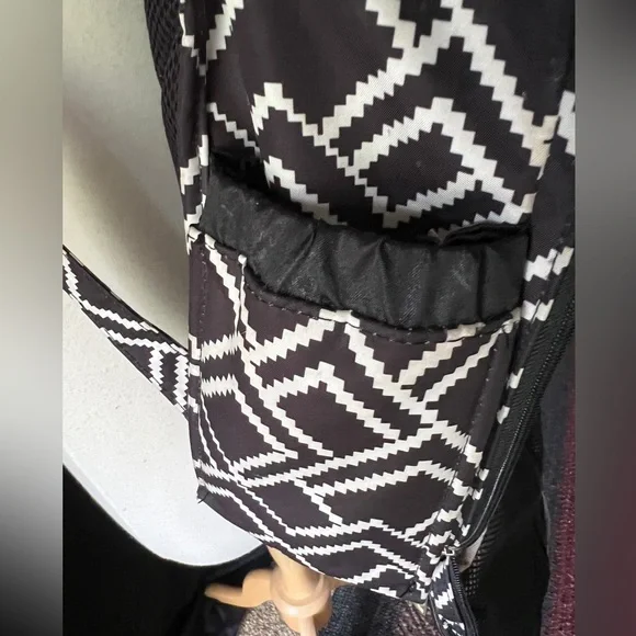 JUJUBE Be Right Back Diaper Bag Backpack - My Empress Black & White - Picture 15 of 16